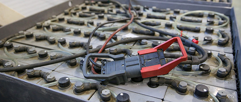 Pourquoi les chariots élévateurs à batterie au lithium sont parfaits pour le travail posté à haute intensité